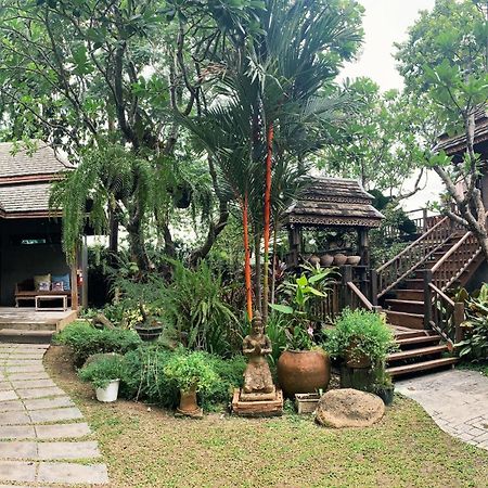 Baansuwanburi - บ้านสุวรรณบุรี Csiangmaj Kültér fotó