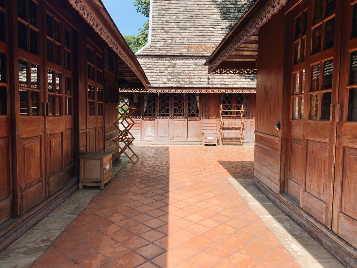 Baansuwanburi - บ้านสุวรรณบุรี Csiangmaj Kültér fotó