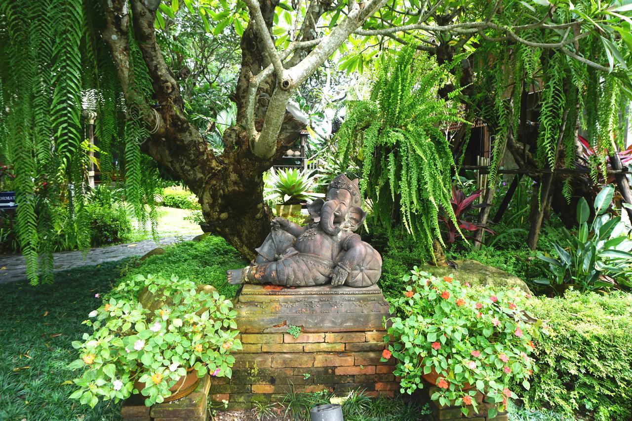 Baansuwanburi - บ้านสุวรรณบุรี Csiangmaj Kültér fotó